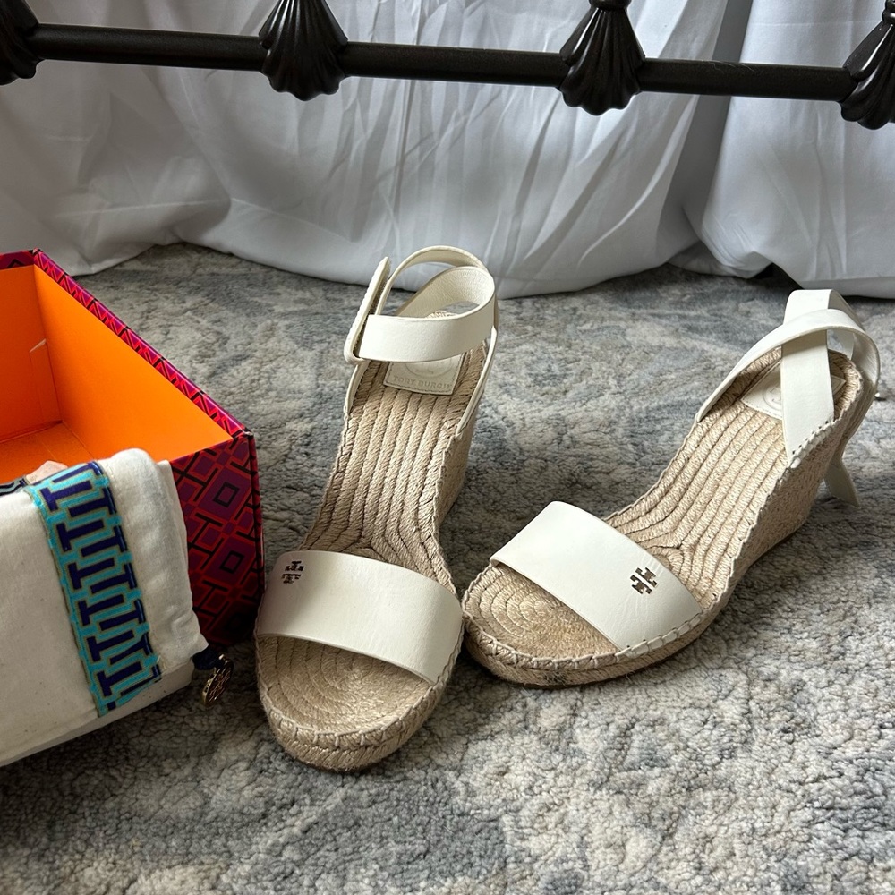 Tory Burch Bima 2 Espadrille Sandal Wedges in Ivory